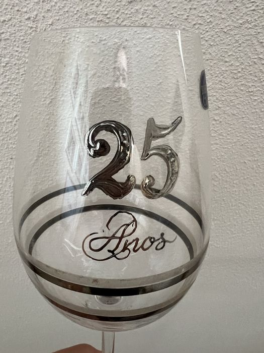 Garrafa e copos em Cristal e Prata