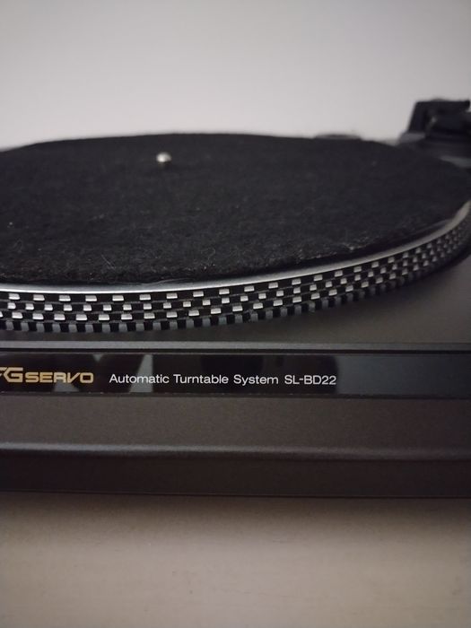 Technics gira discos SL BD22 muito bom estado.