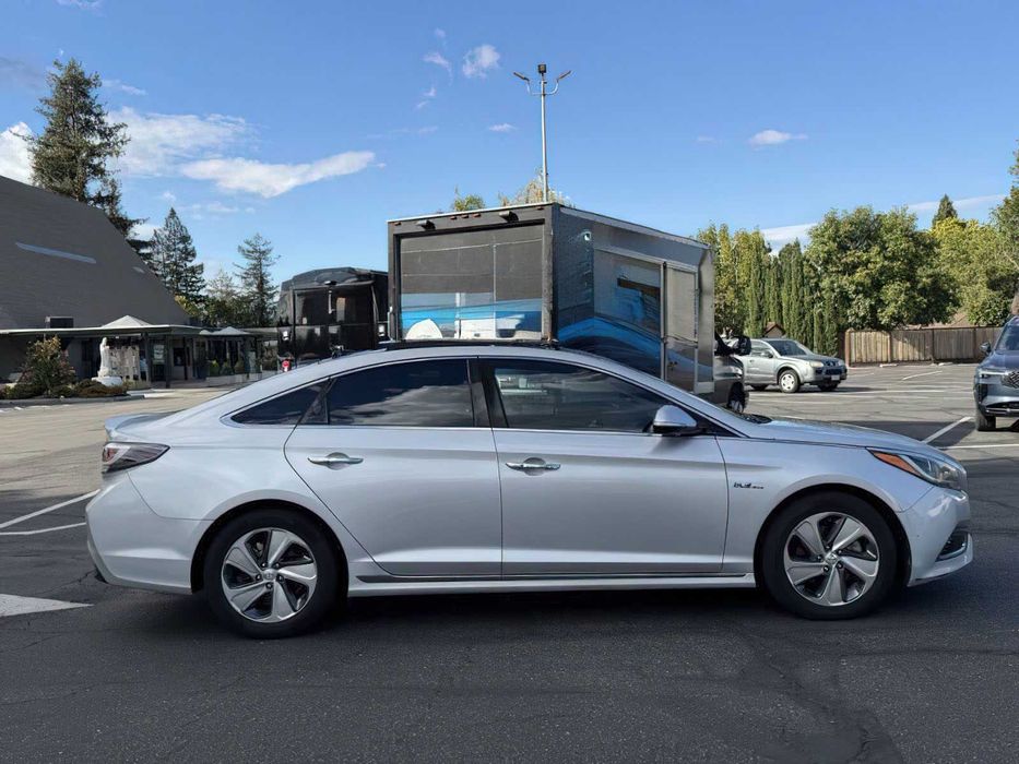 Hyundai Sonata      2017