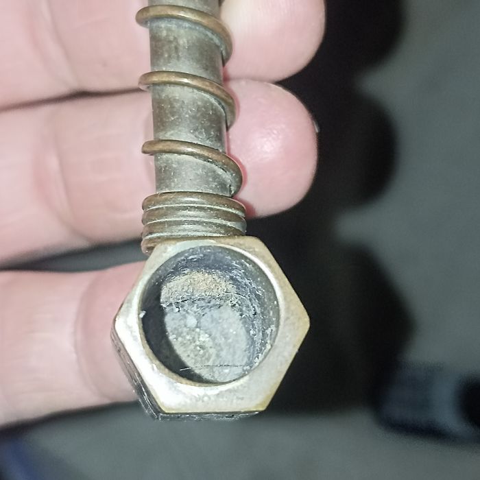 Peça forma de Charuto todo em Metal para colecção