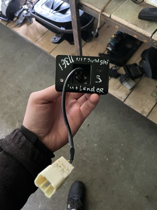 Камера задня mitsubishi outlander 3