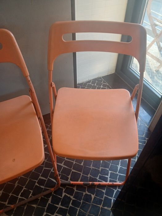 3 Cadeiras Dobráveis IKEA – Resistentes e Funcionais