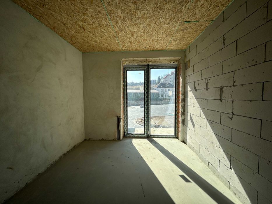 Двоповерхові котеджі в Поляні. Продаж. Нерухомість.