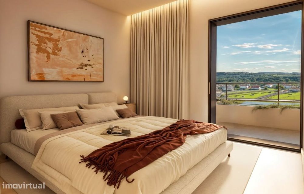 Apartamento T2 - Edifício Campo do Ouro, Santa Marta, Penafiel — Penafiel, Porto