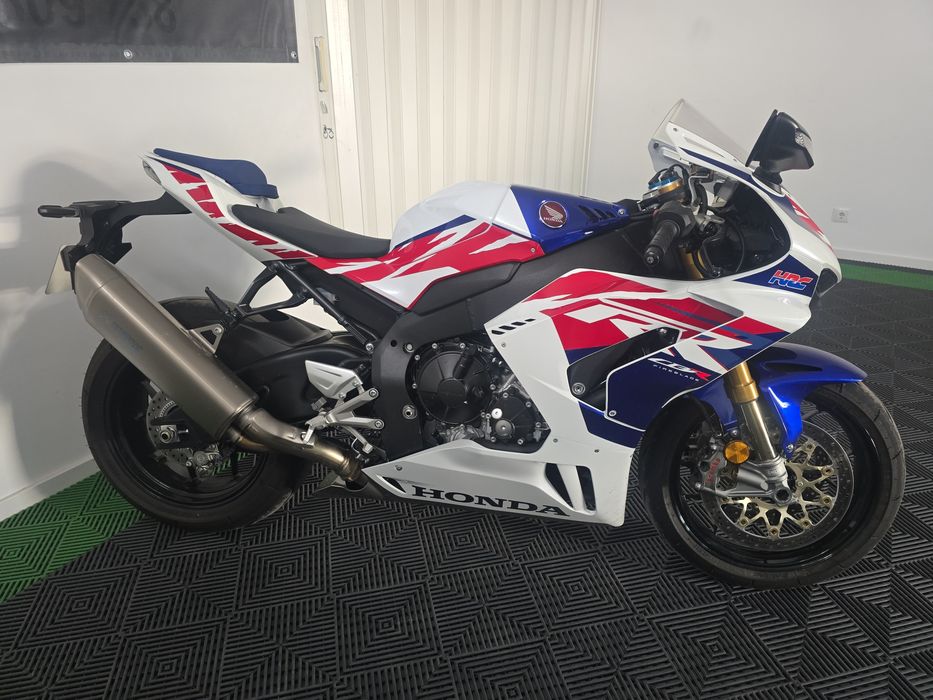 Honda cbr 1000rrr sp