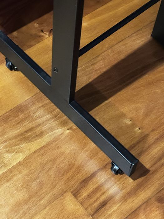 Espelho de pé com abas/chariots integrados