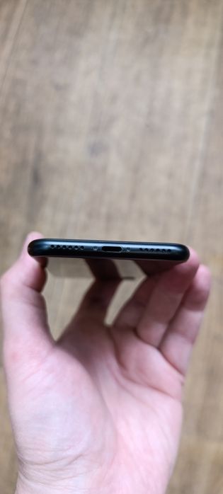 Продам iPhone SE 2 256 Gb