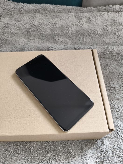 LG K52 (Biały) – Sprawny, pewny, używany w rodzinie