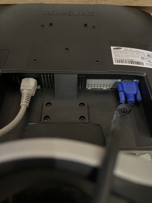 Samsung syncmaster 913N