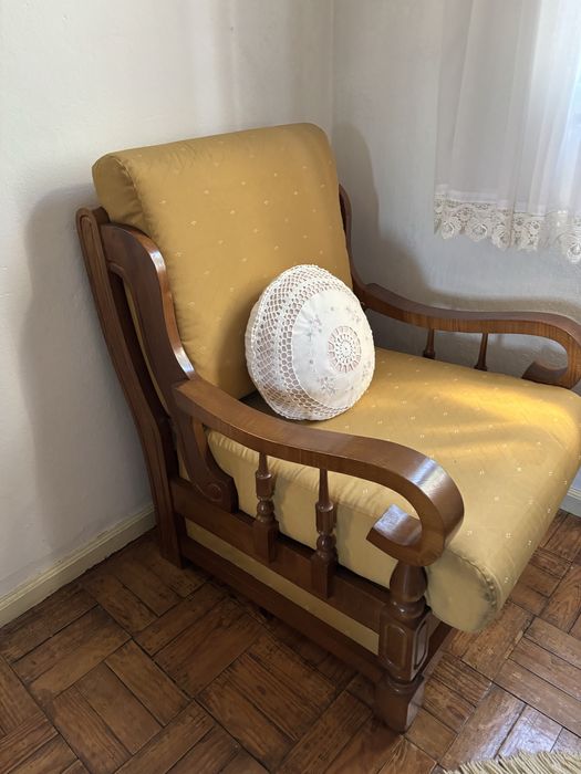 Conjunto Sofa-cama 3 lugares + 2 cadeirões
