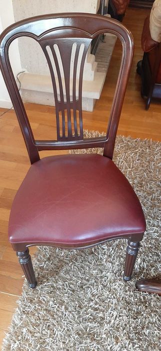 Sala de jantar em madeira