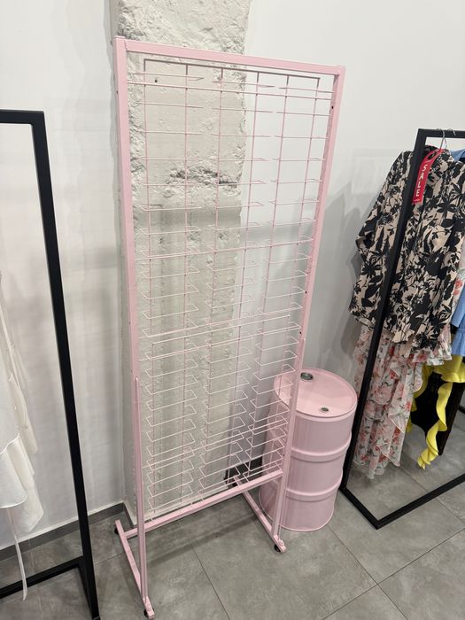 Стелаж для окулярів