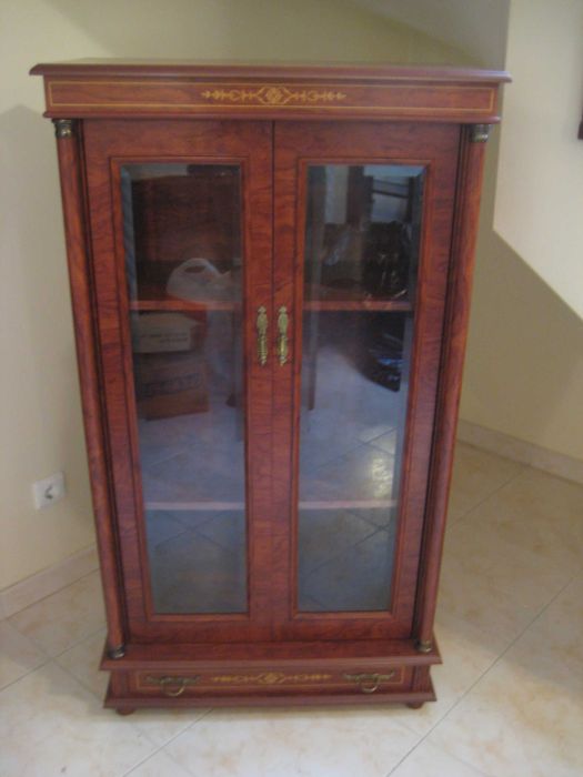 Estante vitrine ideal para livros