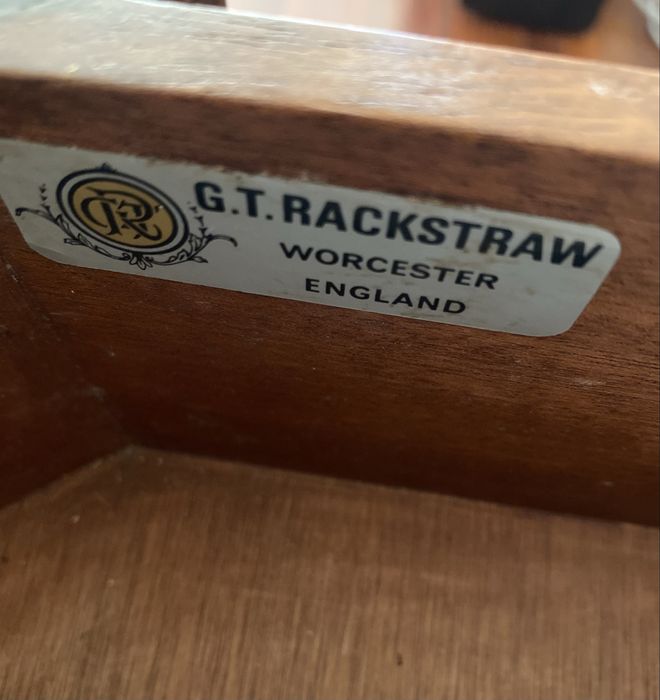 Aparador de estilo neoclassico, Georgiano.