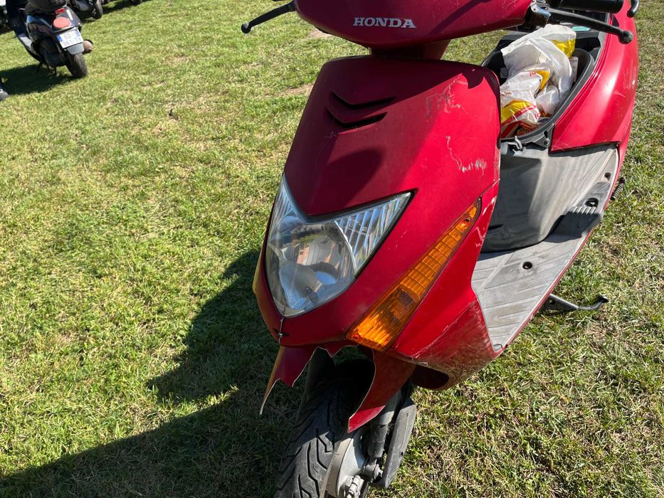 Honda Lead 100 na części czasza nadkole przód bendiks głowica silnik