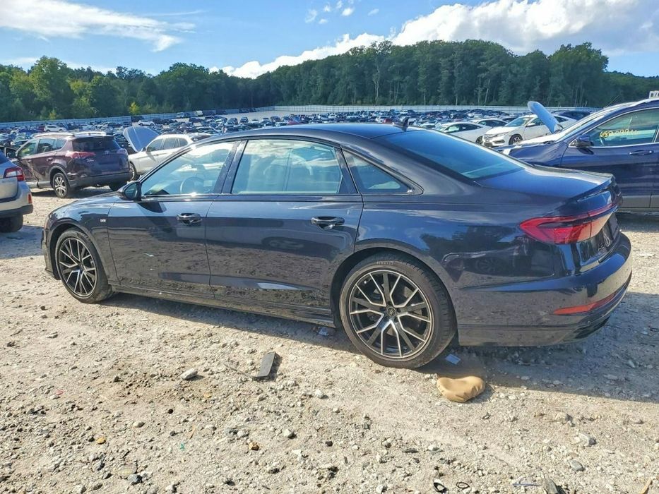 Audi A8 A8 L / 4.0 V8 / niski przebieg