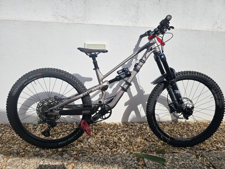 COMMENCAL CLASH JR CHAMPAGNE 26” 2023
