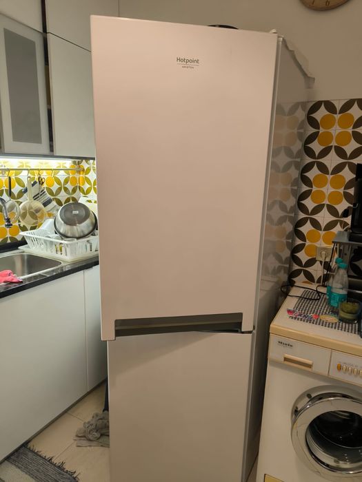 Excellent-condition refrigerator64862024805121122