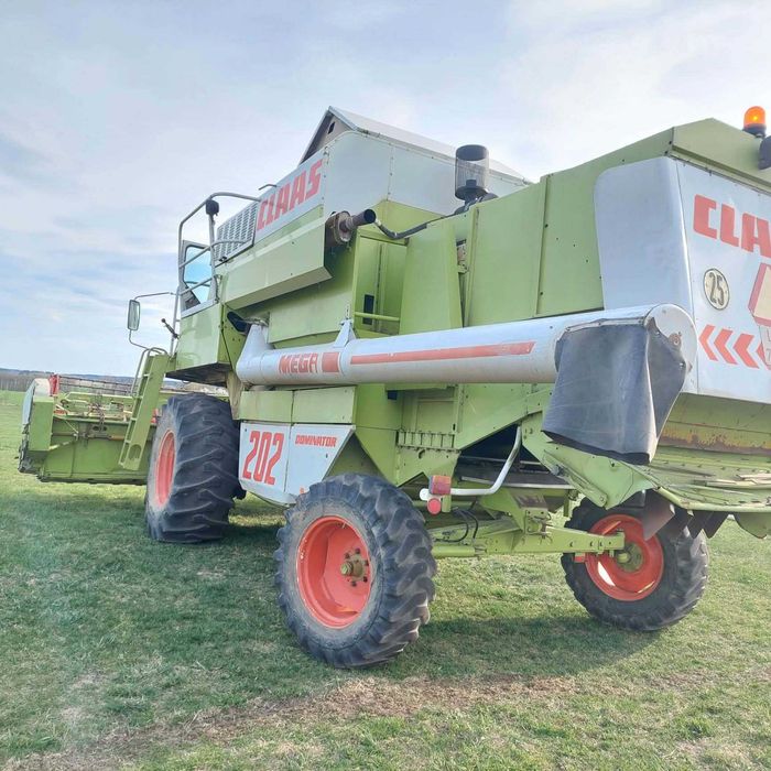 Kombajn Claas Mega 202