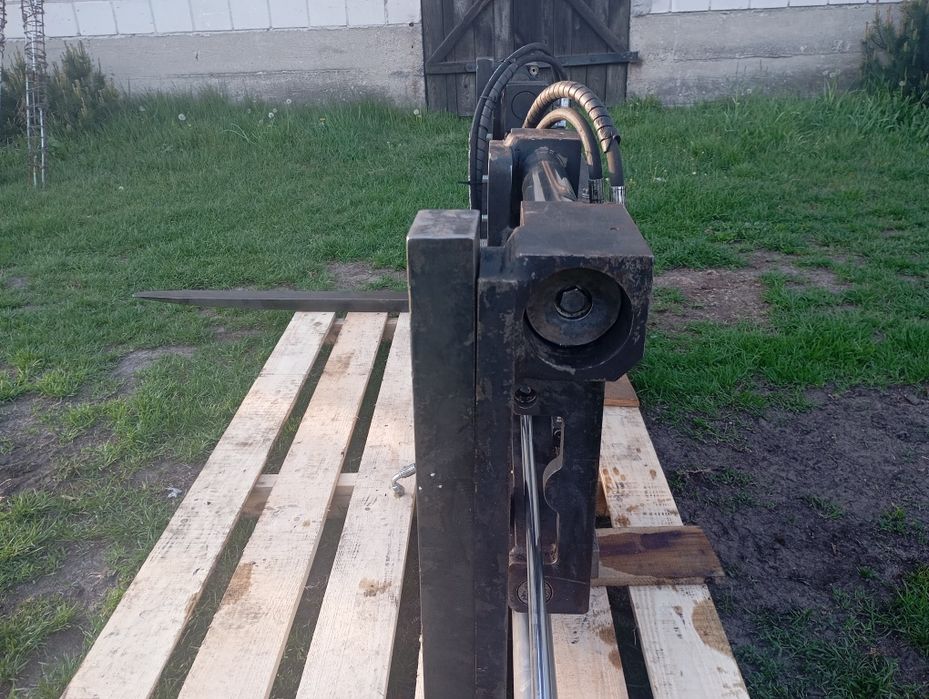 Pozycjoner  paletyzer wideł, widły hydrauliczne meyer 200cm 4 tony
