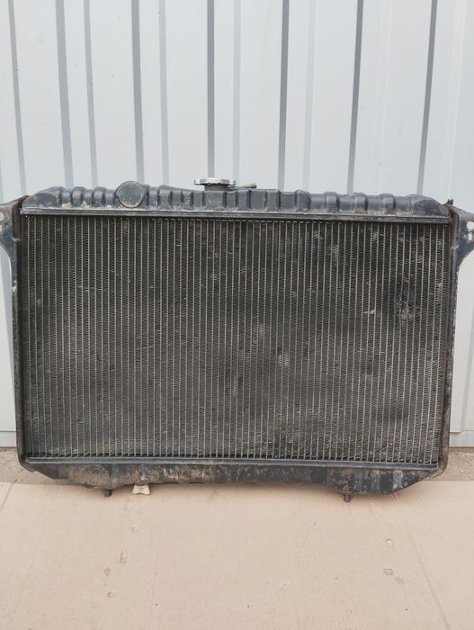 Радиатор охлаждения Mitsubishi Gallant  1987-1989  латунный.