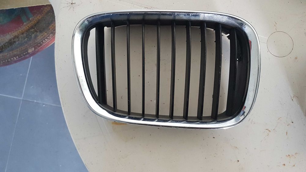 Grelhas Bmw 525tds