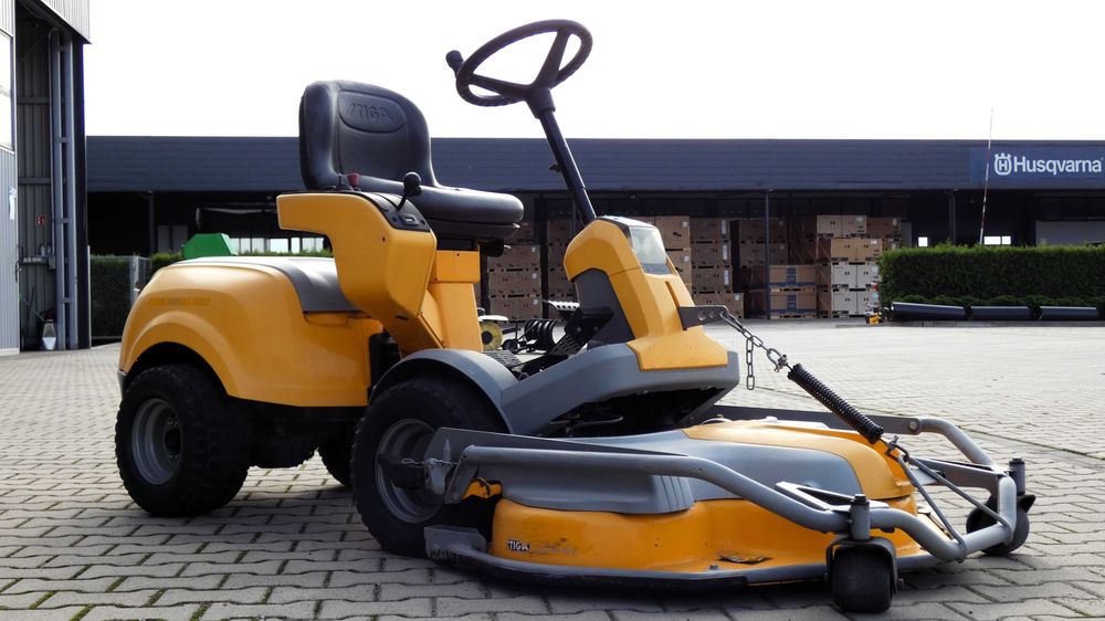Traktorek kosiarka Stiga Park Royal 4WD HONDA 2 Cylindry (200110.6) - Baras