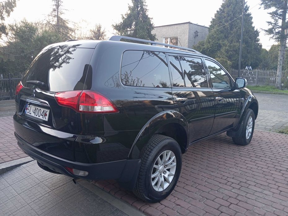 Mitsubishi Pajero Sport 2  rok produkcji 2013 silnik  2,5 D krajowy