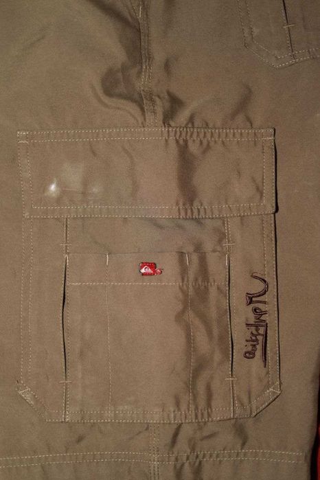 Продам шорты QuickSilver L size