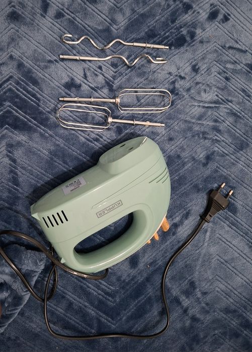 Batedeira Elétrica Manual Kuppler – com Acessórios