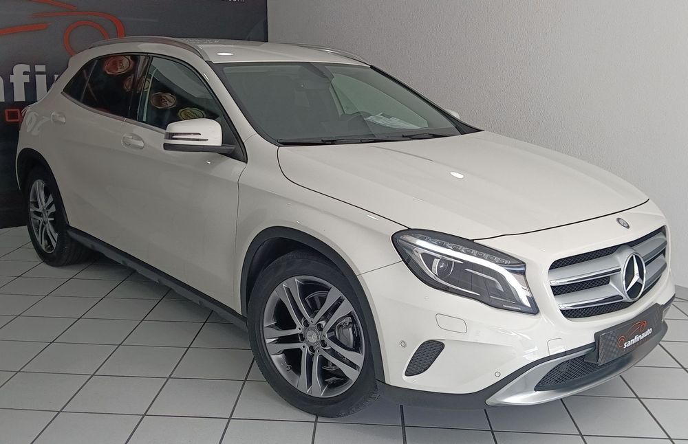 Mercedes-Benz GLA 200