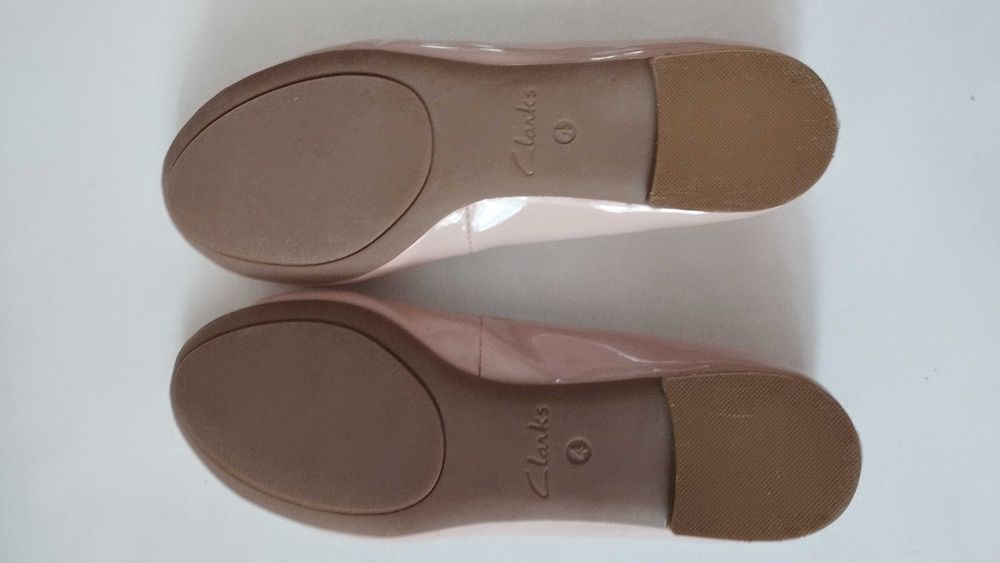 Туфлі шкільні шкіра Bootleg чорні 22.8 см бежеві нові Clarks 24см