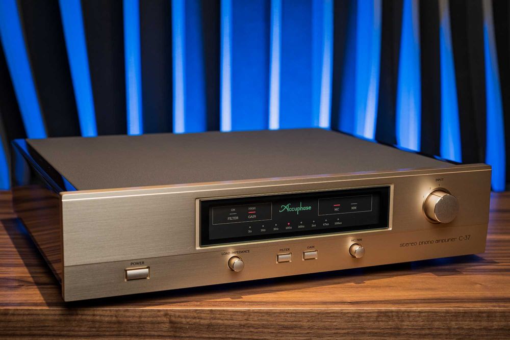 Accuphase C-37 przedwzmacniacz gramofonowy preamp phono