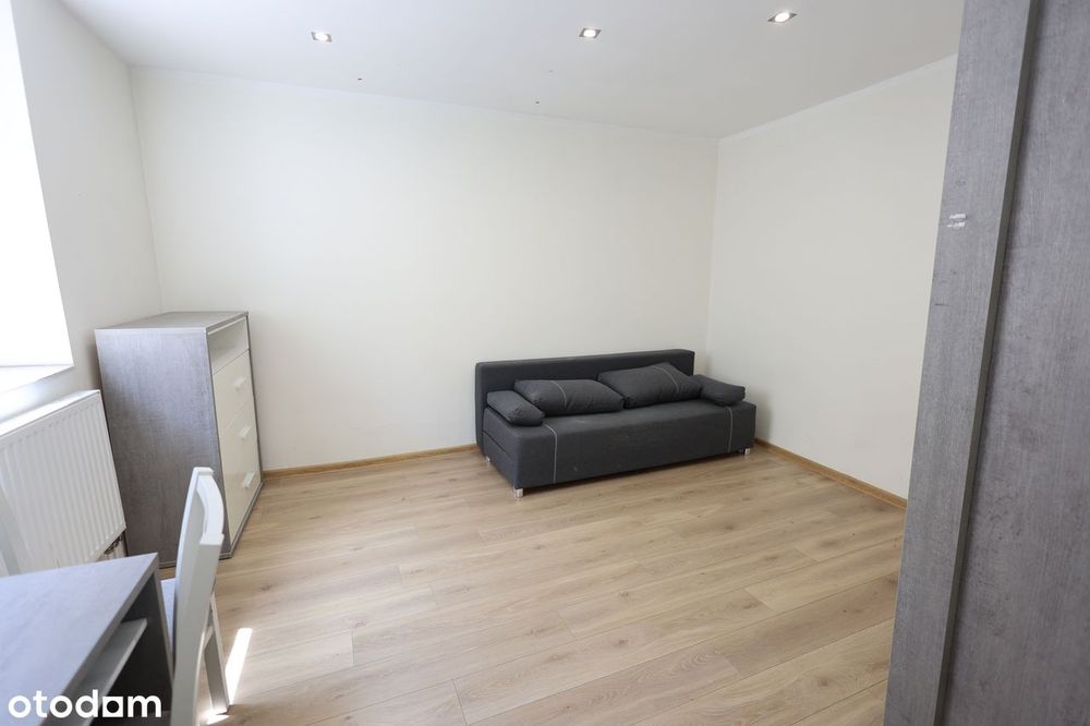 Przytulna i niedroga kawalerka na parterze – ul. Krakowska 6