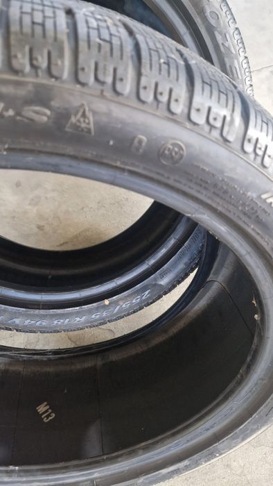 255/35R18 Pirelli estam como novos
