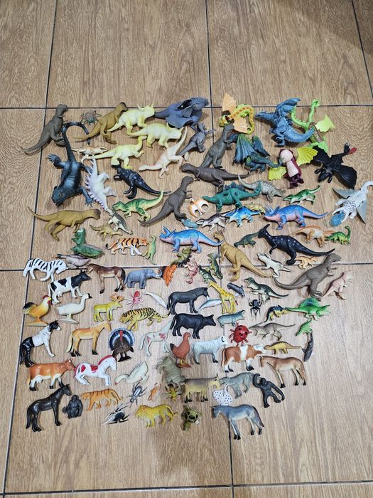 Фигурки  животных.