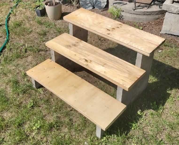 Schody, schodki, duże i małe