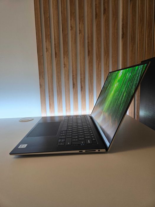 Dell Precision 64GB RAM 2TB NVME Quadro M4000M 17,3 Stacja robocz 7710