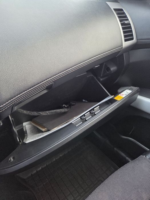 Продаж авто Пежо 4007