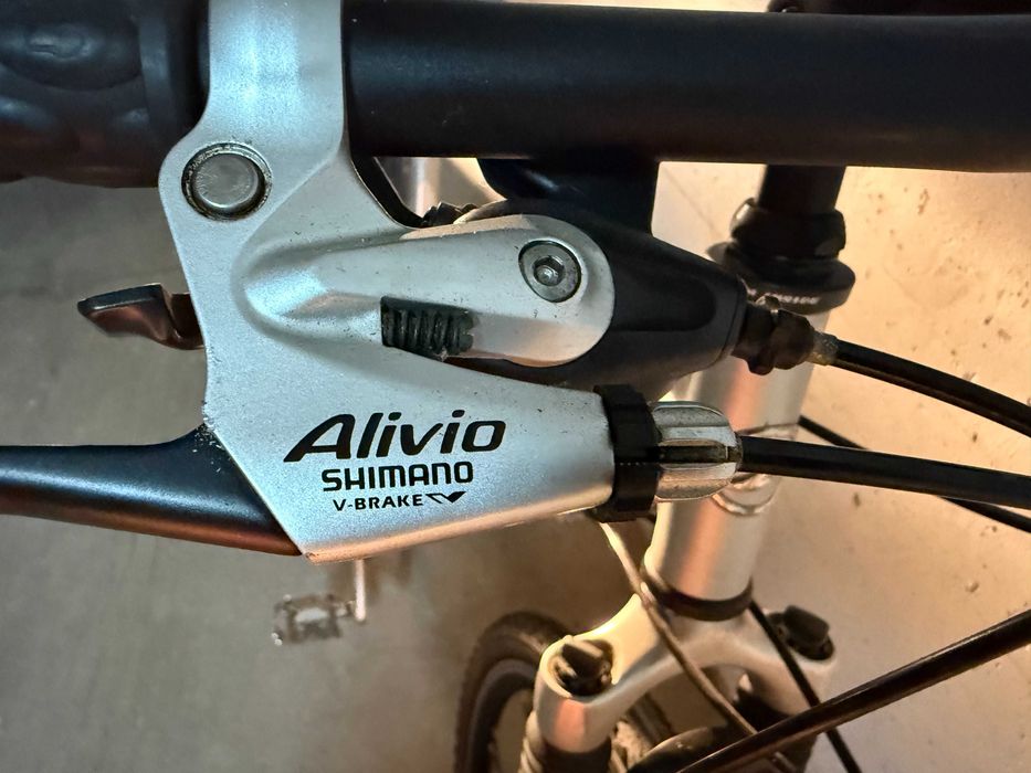 Bicicleta de Estrada  GIANT com quadro em Aluminio ALUXX