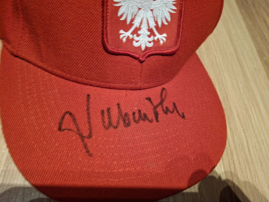 Czapeczka z autografem