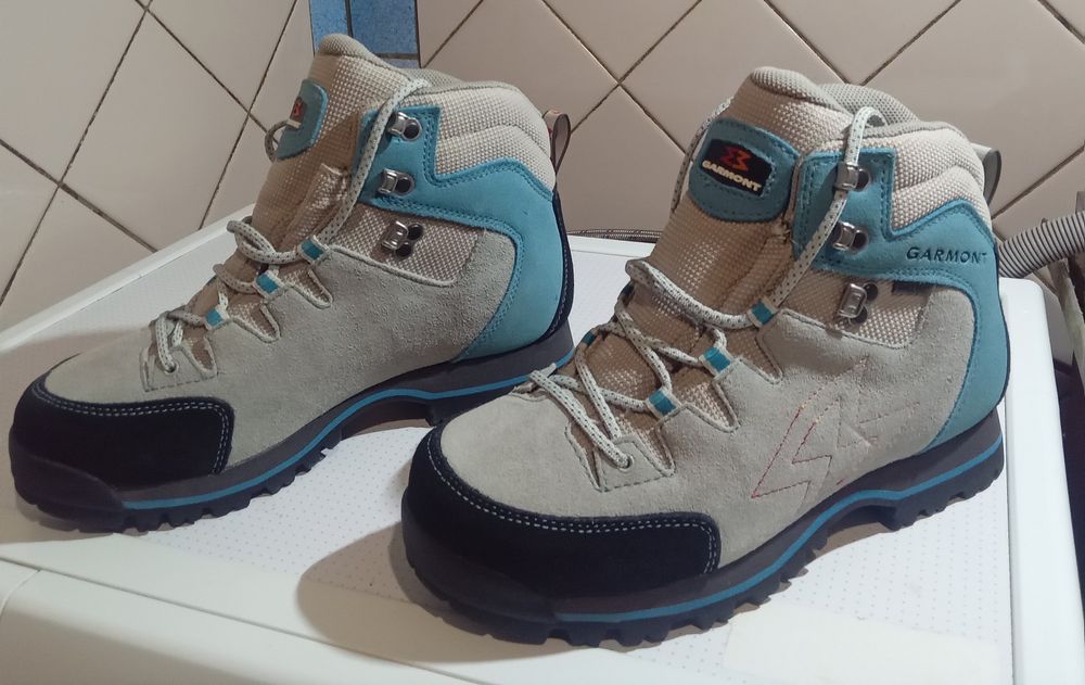 Жіночі ботинки Garmont gore tex  розмір 39.5