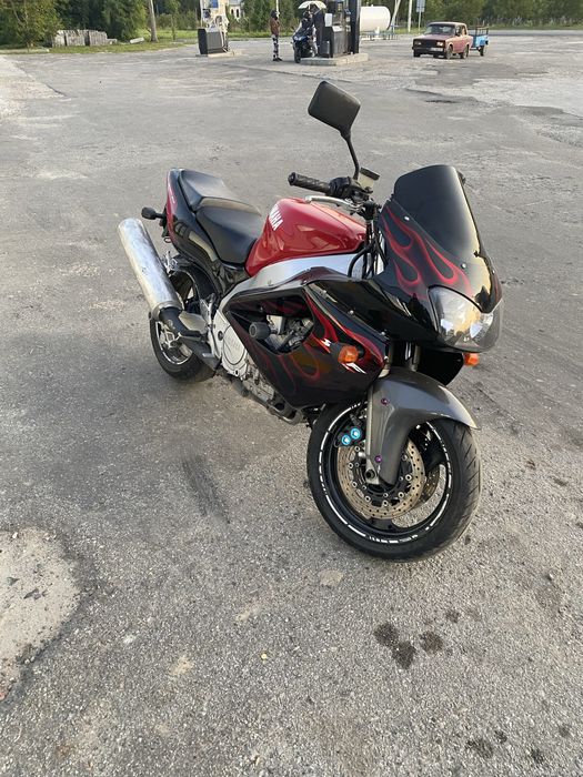 Yamaha yzf 1000r