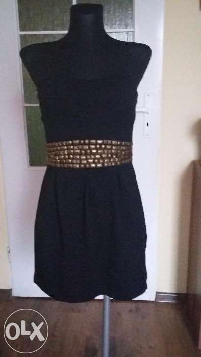 Czarna elegancka sukienka