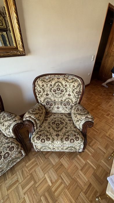 Conjunto sofá e poltronas vintage