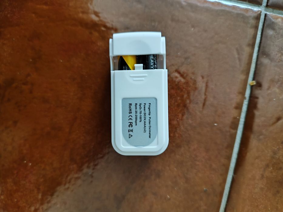 Vendo oxímetro NOVO em caixa