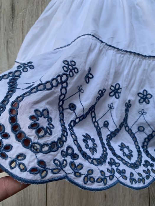 Красиве плаття для модниці.