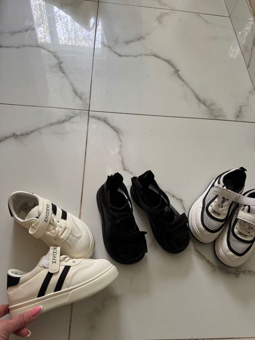 Кросівки туфлі нові і б/у комплект