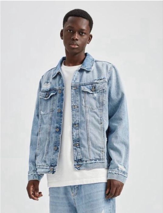 Джинсова куртка піджак bershka розмір S.