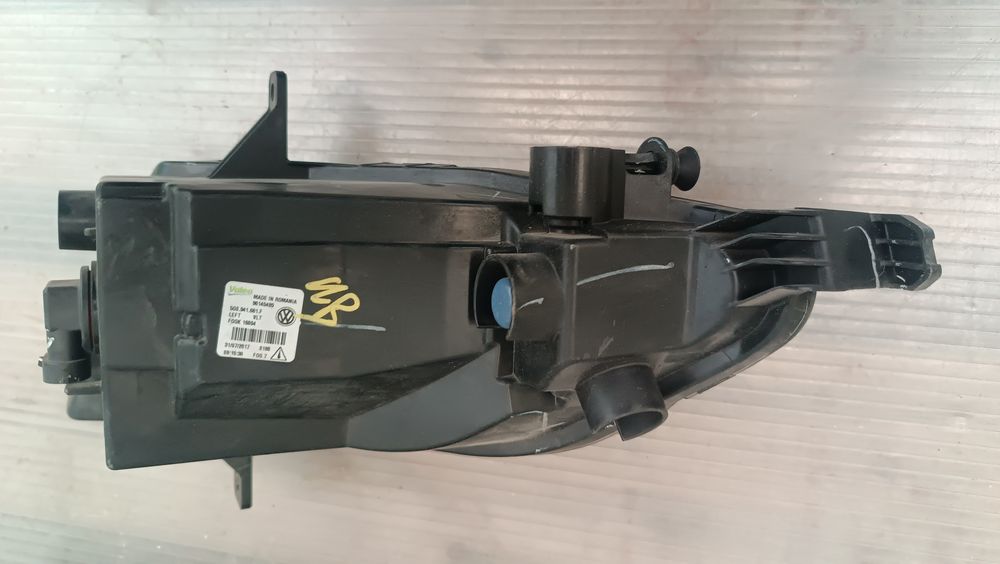 Vendo farolim esquerdo de nevoeiro VW golf 7 ano 2018/20
